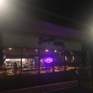 Burger Hut 2